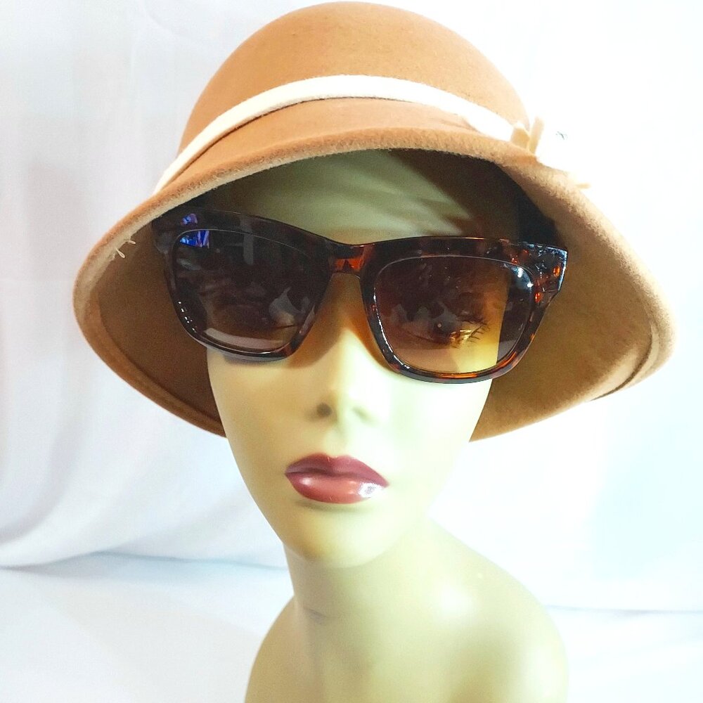 Betsy Johnson Brown Tortoise Shell Frames Uv Sung… - image 4